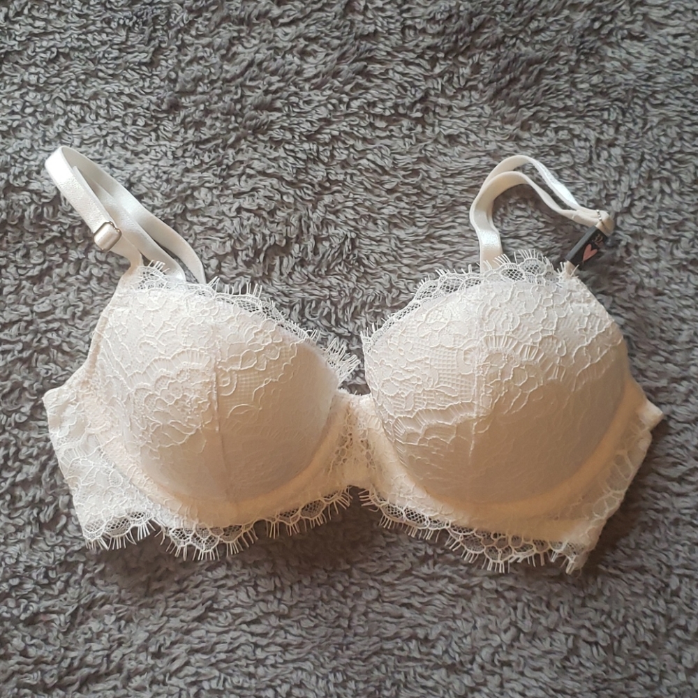 VS White Lace Bra 32B